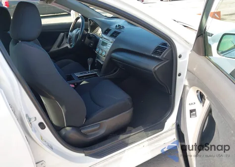 2009 Toyota Camry Se/Le/Xle z USA, uszkodzony, nr VIN 4T1BE46K79U891741